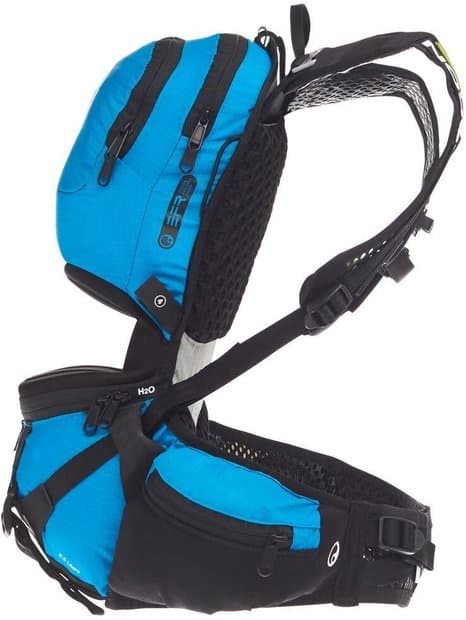 Ergon BE2-S Enduro Rucksack Blau Modell Aktion