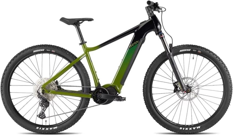 BESV TRX 1.1 Step Over Grün Modell Aktion