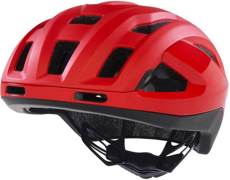 Oakley ARO3 Endurance Rot Modell Aktion