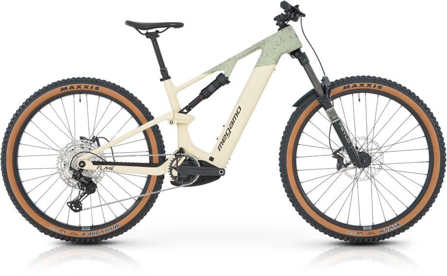 Megamo Flame CRB 10 Weiß Modell 2026